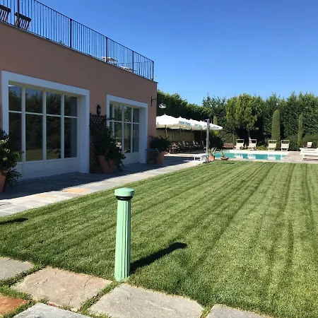 Bricco Dei Cogni Landhaus