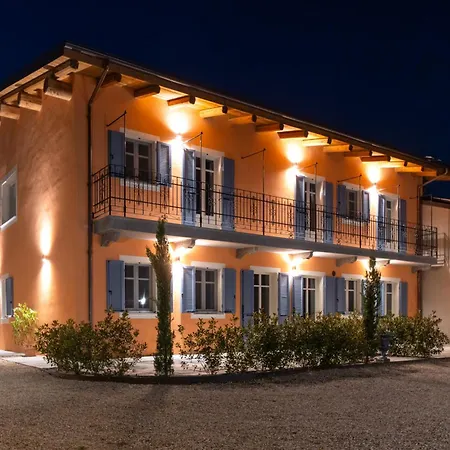 Bricco Dei Cogni Kır Evi La Morra